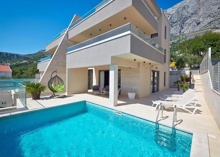 Lovely Home In Makarska With Sauna